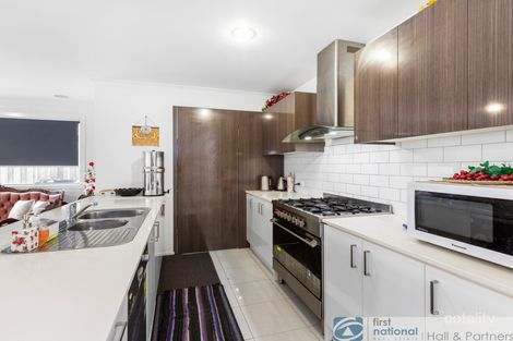 Property photo of 77 Caversham Drive Pakenham VIC 3810