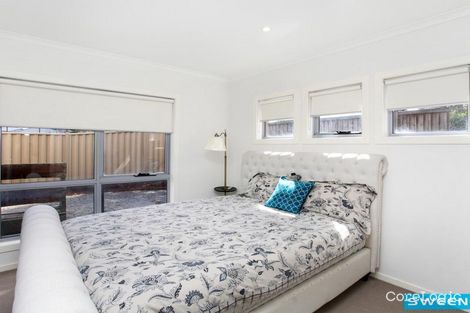 Property photo of 5/4 Hopetoun Green Caroline Springs VIC 3023