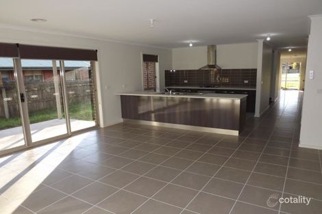 Property photo of 8 Parer Avenue Moe VIC 3825