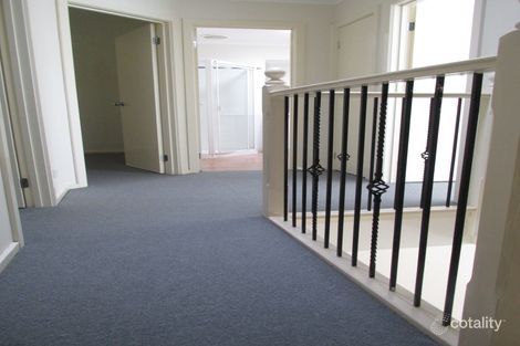 Property photo of 19 Durack Circuit Taylors Hill VIC 3037