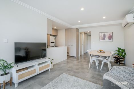 2/14 Roebuck St, Innaloo, WA 6018