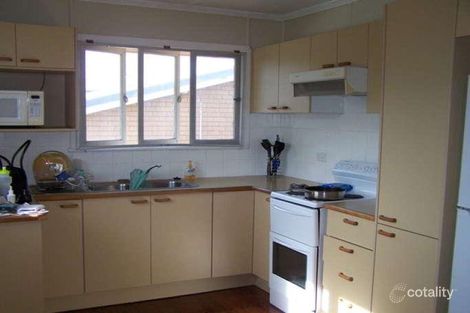 Property photo of 11 Lithgow Street Wynnum QLD 4178