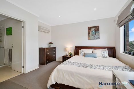Property photo of 30 Botanic Drive Clayton South VIC 3169