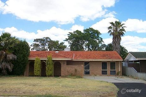 32 Amanda Dr, Camillo, WA 6111