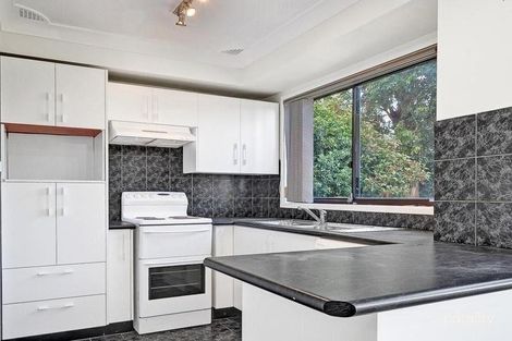 Property photo of 5 Dalwood Place Eschol Park NSW 2558