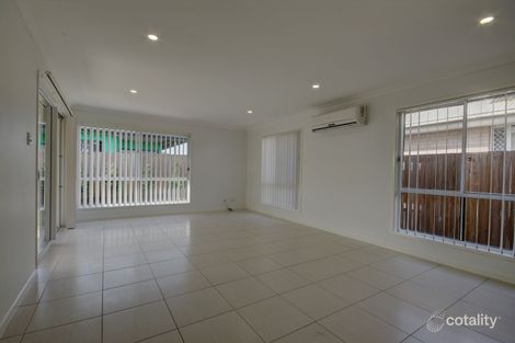 Property photo of 15 Chisolm Way Pimpama QLD 4209