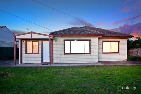 Property photo of 14 Welwyn Parade Deer Park VIC 3023