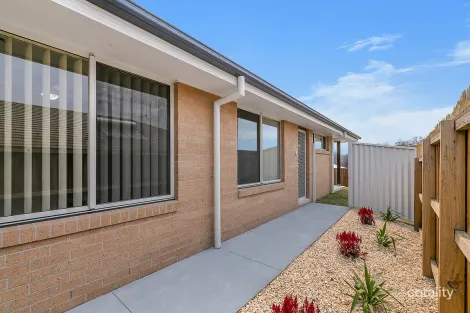 8a Theatre Pl, Thrumster, NSW 2444