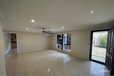 Property photo of 15 Hood Court Mermaid Waters QLD 4218