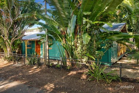Property photo of 33 Hibiscus Lane Holloways Beach QLD 4878