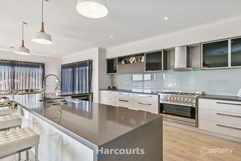 Property photo of 19 Renishaw Drive Officer VIC 3809