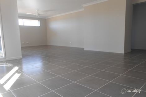 Property photo of 11 Syd Hopkins Terrace Port Macquarie NSW 2444