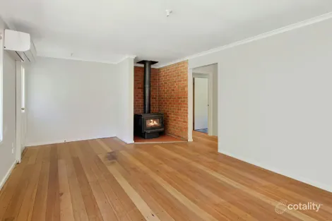 Property photo of 4 Moyle Court Nicholson VIC 3882