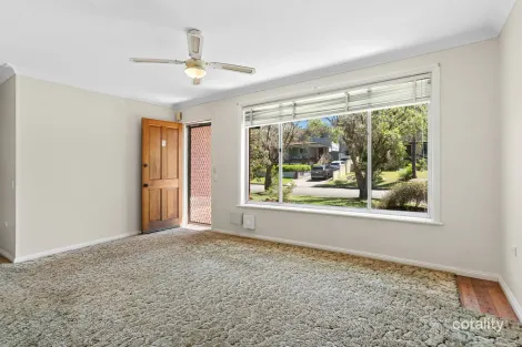 Property photo of 12 Wendy Drive Point Clare NSW 2250