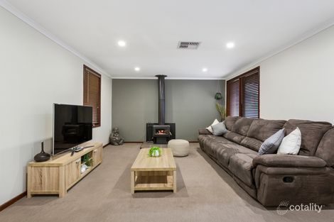 Property photo of 4 Regis Court Christie Downs SA 5164