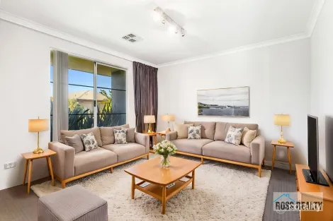 Property photo of 58 Salwood Loop Banksia Grove WA 6031