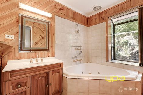 Property photo of 12 Leech Court Jacana VIC 3047