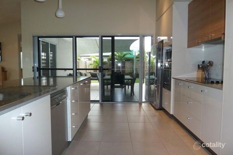 Property photo of 8 Colonial Street Ooralea QLD 4740
