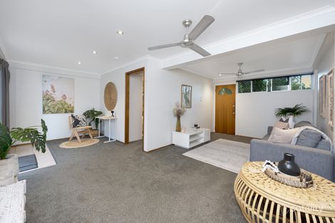 Property photo of 2 Banora Court Mount Louisa QLD 4814
