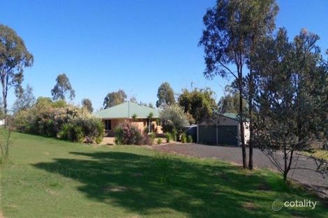 Property photo of 31 Wagtail Drive Regency Downs QLD 4341