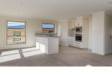 Property photo of 2/5 Hance Road Howrah TAS 7018