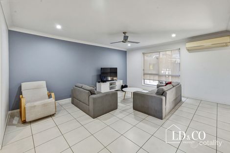 Property photo of 2/18 Makybe Diva Drive Ooralea QLD 4740
