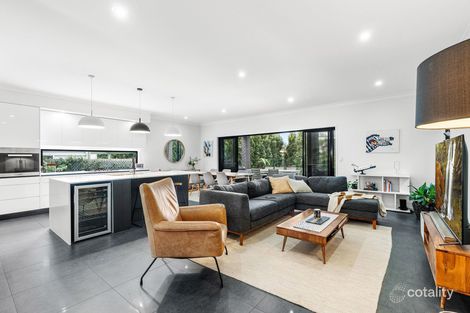 Property photo of 28 Violet Street Wynnum QLD 4178