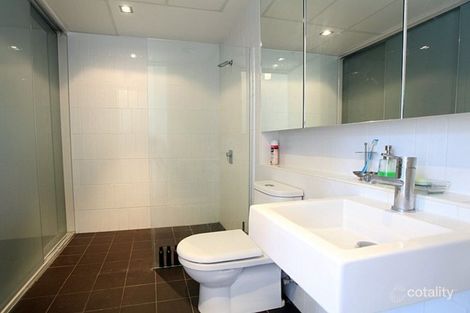 Property photo of 1/36 Vernon Terrace Teneriffe QLD 4005