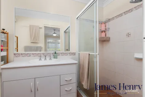 Property photo of 12 Holford Crescent Thornton NSW 2322