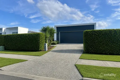Property photo of 5 Hill Drive Pimpama QLD 4209