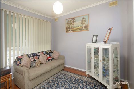 Property photo of 19 Isaac Smith Crescent Cranbourne VIC 3977
