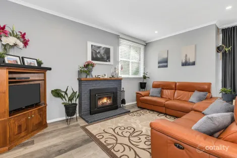 Property photo of 12 Gerelong Place Cooma NSW 2630