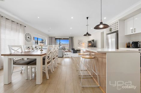 Property photo of 20 Melanda Road Melton South VIC 3338