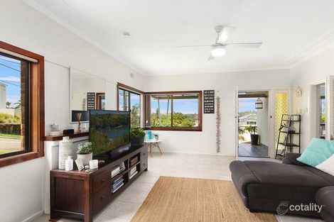 Property photo of 14 Makim Street North Curl Curl NSW 2099