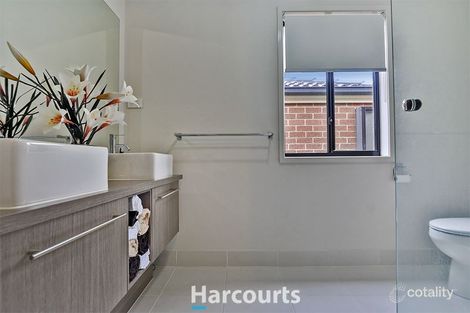 Property photo of 15 Pointer Drive Pakenham VIC 3810