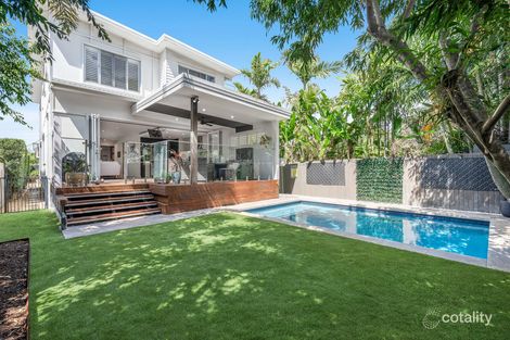 Property photo of 11 Pine Street Wynnum QLD 4178