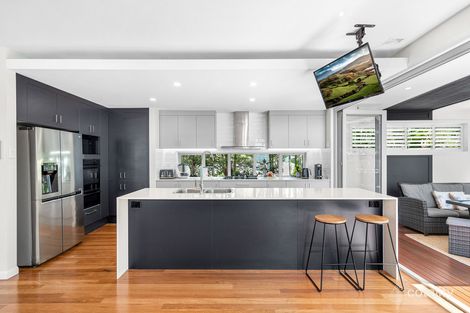 Property photo of 11 Pine Street Wynnum QLD 4178