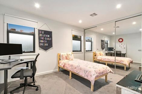 Property photo of 47 Stables Circuit Doncaster VIC 3108