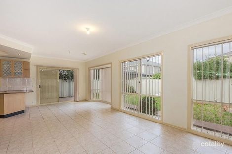 Property photo of 7 Grove Hall Place Caroline Springs VIC 3023