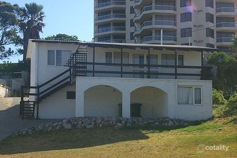 9 Oversby St, Halls Head, WA 6210