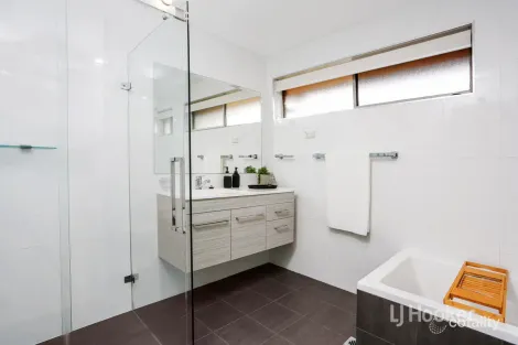 Property photo of 59 Cowley Crescent Prospect NSW 2148