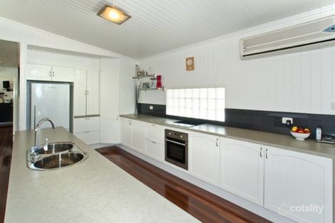 Property photo of 43 Long Street Clontarf QLD 4019