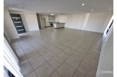 Property photo of 1/5 Deacon Drive Blackwater QLD 4717