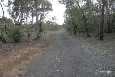 358 De Motts Rd, Anakie, VIC 3213