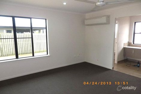 Property photo of 19 Firefly Crescent Ooralea QLD 4740
