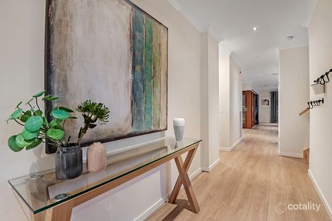 Property photo of 24 Brentwick Drive Craigieburn VIC 3064