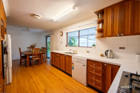 Property photo of 8 Craft Crescent Condobolin NSW 2877