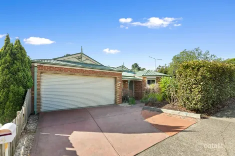 4 Raneen Dr, Langwarrin, VIC 3910