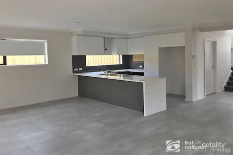 Property photo of 37 Clydevale Avenue Clyde North VIC 3978