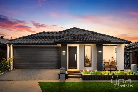 7 ESPERANCE PL, POINT COOK, VIC 3030